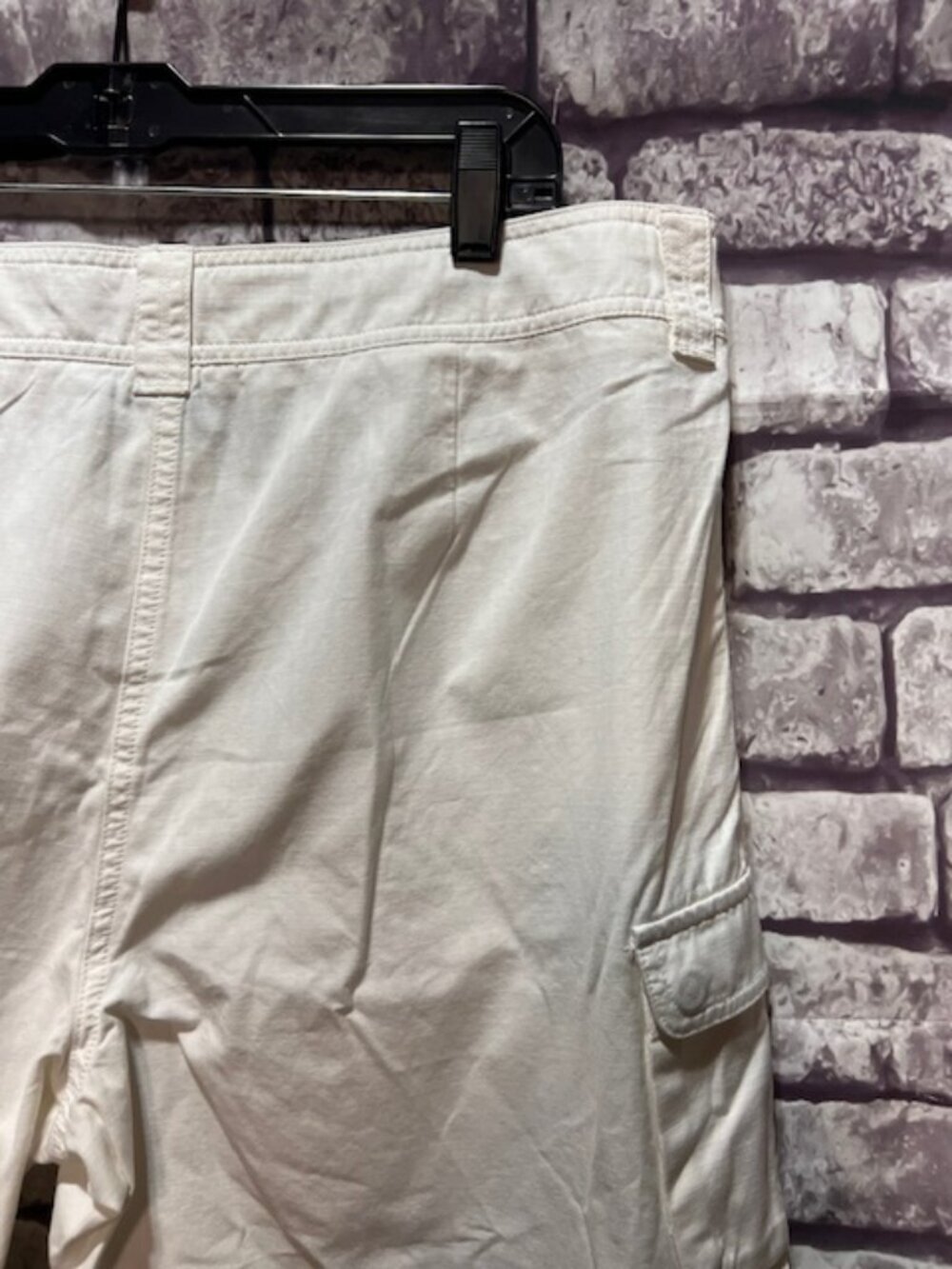 Jones New York NWT White Shorts Size 16 - Picture 6 of 8